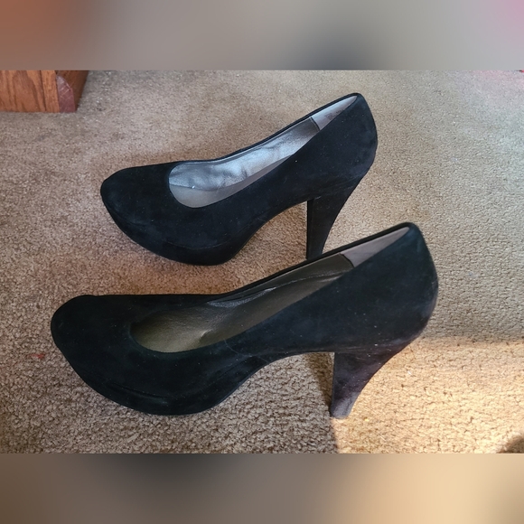 Worn once. Leather/suede pumps. 1" front, 4" heel. Walking on 3" - Picture 3 of 8